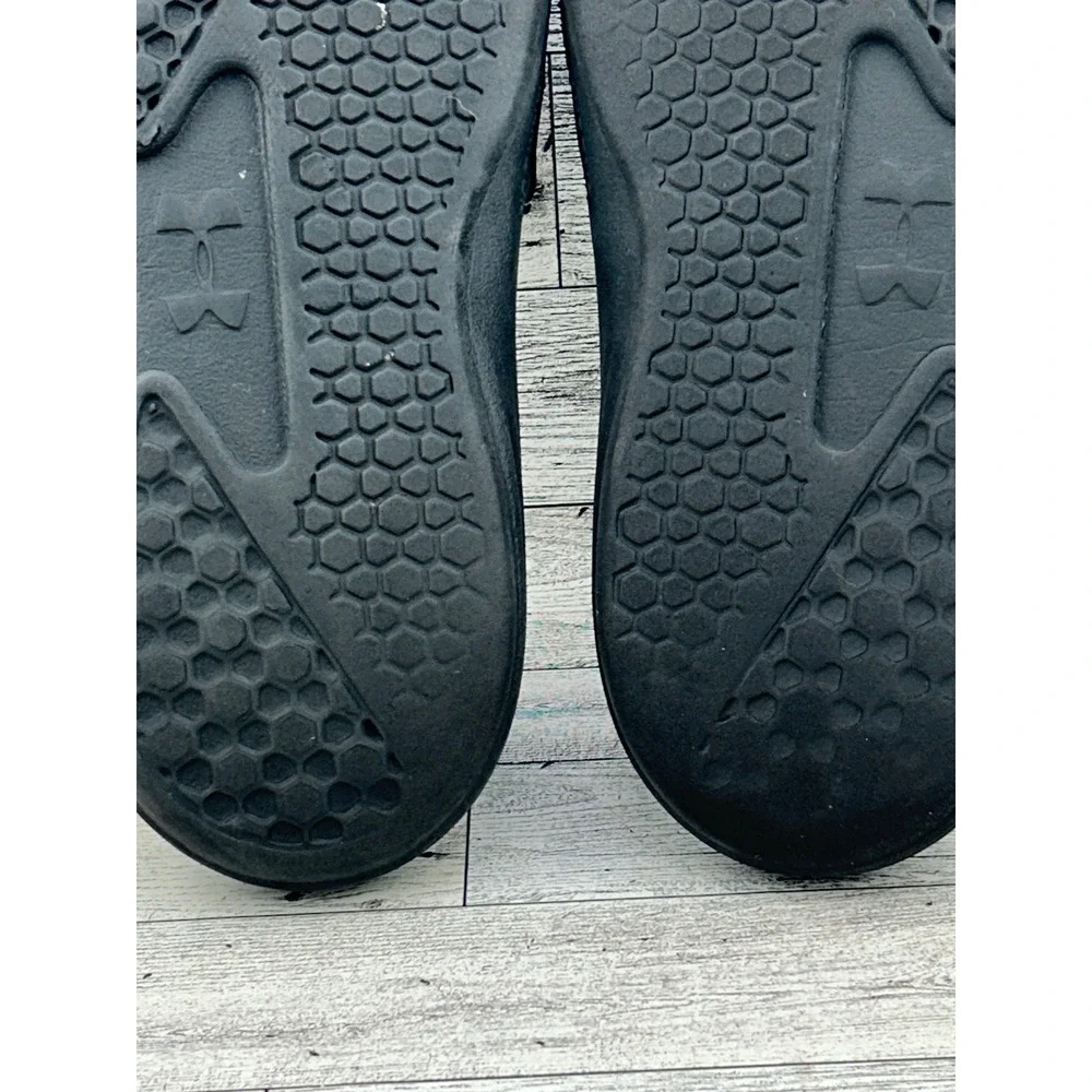 Under Armour Ignite V Mens Black White Slide Sandals 1248165-002 Size 9